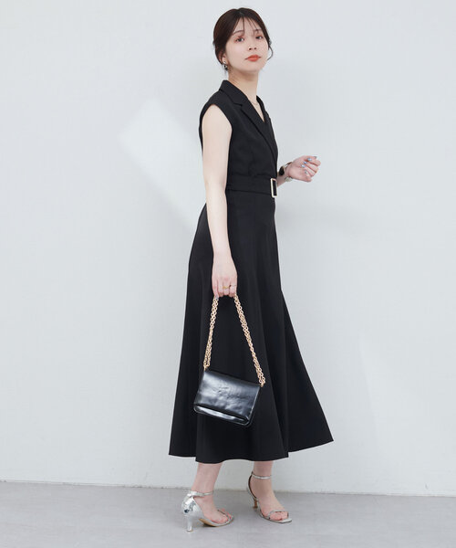 natural couture(ナチュラルクチュール)の「テーラードカラーノースリワンピース(ワンピース・レディース・ライトベージュ/サックスブルー/ブラック/オレンジ・FREE)」の9枚目の写真