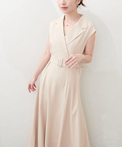 natural couture(ナチュラルクチュール)の「テーラードカラーノースリワンピース(ワンピース・レディース・ライトベージュ/サックスブルー/ブラック/オレンジ・FREE)」の15枚目の写真