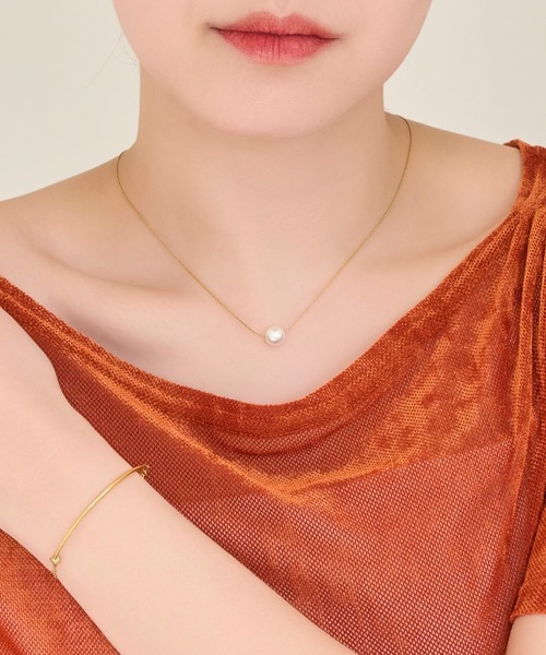 Phoebe（フィービィー）の「【金属アレルギー対応】ワントップパールネックレス/全長:42cm+5cm/サージカルステンレス（ネックレス・レディース・イエローゴールド/シルバー・FREE）」の8枚目の写真