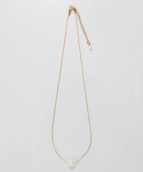Phoebe（フィービィー）の「【金属アレルギー対応】ワントップパールネックレス/全長:42cm+5cm/サージカルステンレス（ネックレス・レディース・イエローゴールド/シルバー・FREE）」の11枚目の写真