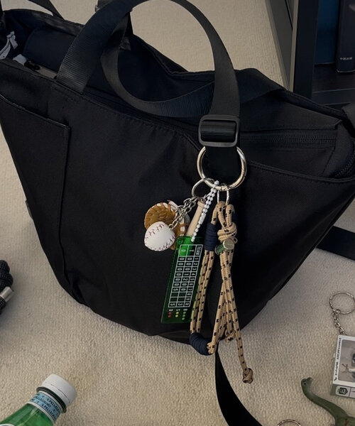 ear PAPILLONNER（イアパピヨネ）の「【インフルエンサーouchi企画】私を野球に連れてってストラップ（チャーム・レディース・サンドベージュ/レッド・FREE）」の12枚目の写真