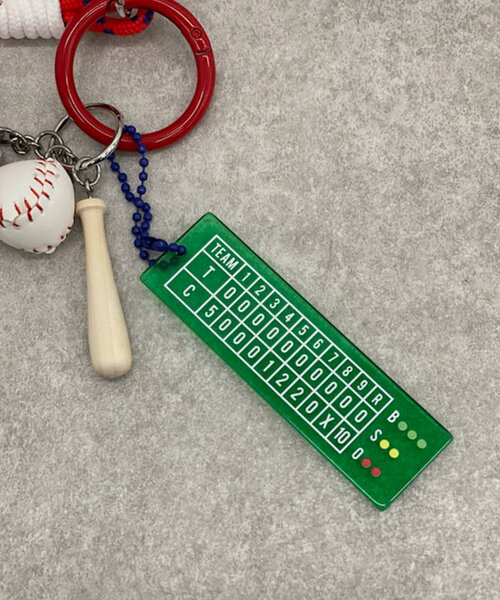 ear PAPILLONNER（イアパピヨネ）の「【インフルエンサーouchi企画】私を野球に連れてってストラップ（チャーム・レディース・サンドベージュ/レッド・FREE）」の17枚目の写真