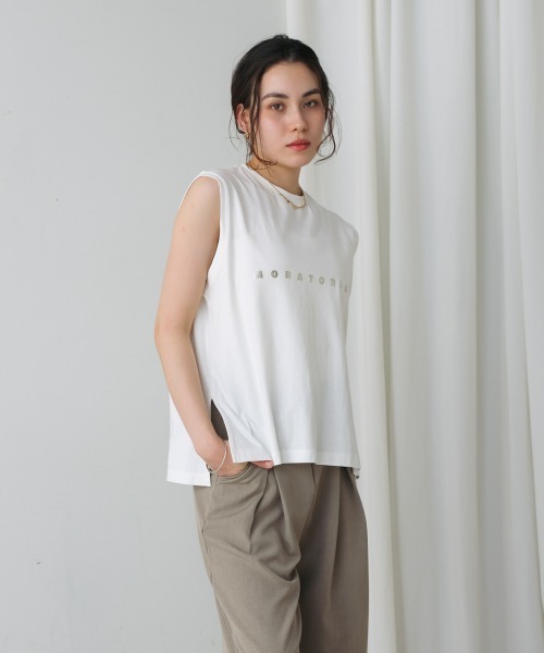 Bou Jeloud(ブージュルード)の「スモール箔ロゴTシャツ(Tシャツ/カットソー・レディース・グレー/ベージュ/オフホワイト・FREE)」の7枚目の写真