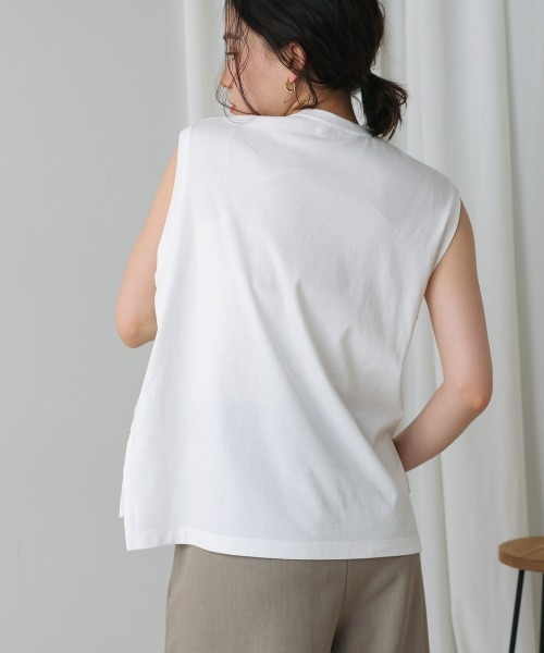 Bou Jeloud(ブージュルード)の「スモール箔ロゴTシャツ(Tシャツ/カットソー・レディース・グレー/ベージュ/オフホワイト・FREE)」の13枚目の写真