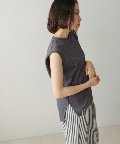 Bou Jeloud(ブージュルード)の「スモール箔ロゴTシャツ(Tシャツ/カットソー・レディース・グレー/ベージュ/オフホワイト・FREE)」の18枚目の写真