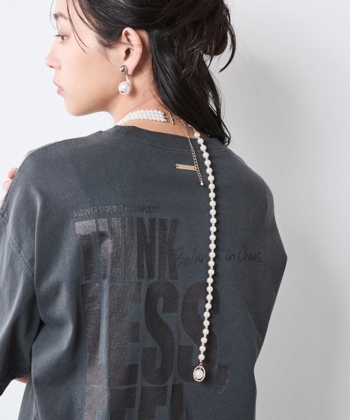 CHIC STYLE(シックスタイル)の「後チャーム付3連パール調ネックレス(長め設計) シックスタイル(ネックレス・レディース・アイボリー系・FREE)」の10枚目の写真