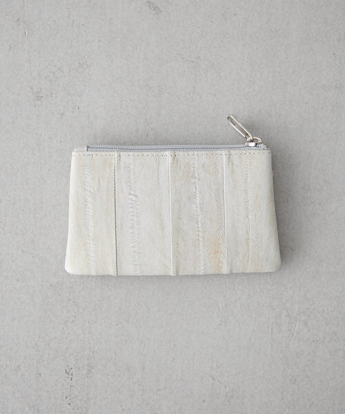 BIRTHDAY BAR（バースデイバー）の「バターカードホルダー（キーケース/キーアクセサリー・レディース・キャメル/ライトグレー/グリーン/レッド/ネイビー・0）」の7枚目の写真