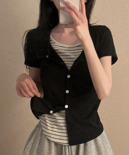 VIVID LADY(ビビッドレディー)の「レイヤード風カーディガン Tシャツ 半袖(Tシャツ/カットソー・レディース・チャコールグレー/ブラック/ネイビー・FREE)」の4枚目の写真
