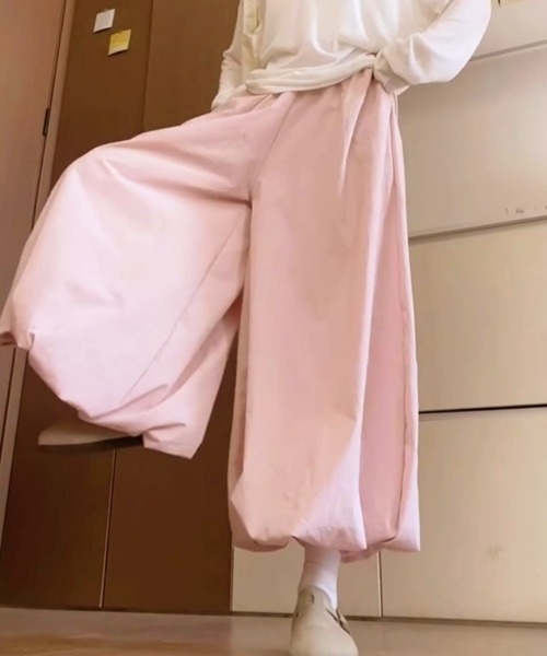 gossip!ロサンゼルス(ゴシップロサンゼルス)の「ミニマルカジュアル バルーンワイドパンツ(スウェットパンツ・レディース・ホワイト/ピンク・FREE)」の2枚目の写真