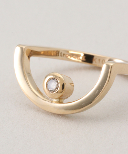 HIROTAKA（ヒロタカ）の「Hirotaka/ヒロタカ Treehopper Bezel Diamond Ear Cu（イヤーカフ・レディース・ゴールド・FREE）」の4枚目の写真