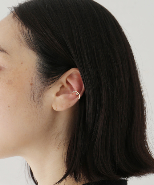 HIROTAKA（ヒロタカ）の「Hirotaka/ヒロタカ Treehopper Bezel Diamond Ear Cu（イヤーカフ・レディース・ゴールド・FREE）」の6枚目の写真