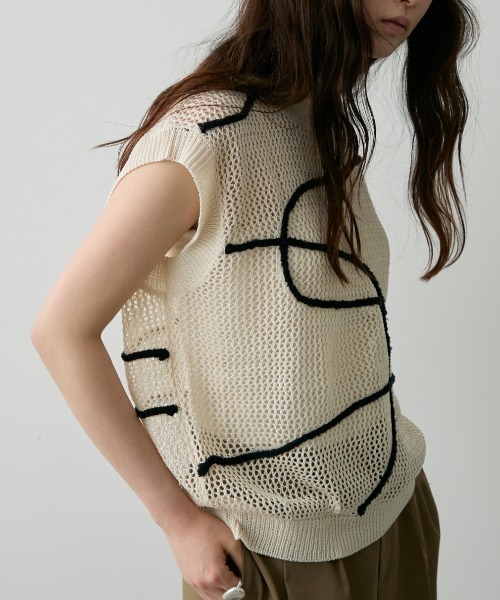 セール】ニュアンス刺繍シアーメッシュニット（ニット/セーター