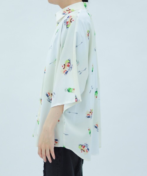 完売品❤️25SS LalliaMu ジオメタリックプリントブラウス 半袖 丸襟シャーリング長袖ブラウス | metamorphose temps de fille