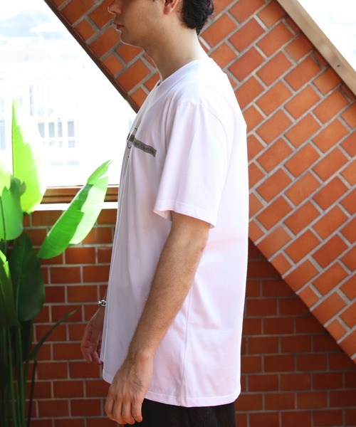Calvin Klein(カルバン・クライン)の「Calvin Klein ロゴ半袖Tシャツ(Tシャツ/カットソー・メンズ・ブラック/ホワイト系その他/ブルー系その他/ワイン・SMALL/MEDIUM/LARGE/X-LARGE)」の10枚目の写真