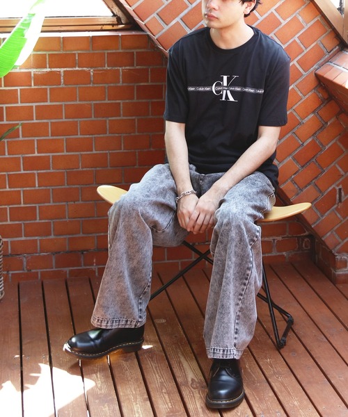 Calvin Klein(カルバン・クライン)の「Calvin Klein ロゴ半袖Tシャツ(Tシャツ/カットソー・メンズ・ブラック/ホワイト系その他/ブルー系その他/ワイン・SMALL/MEDIUM/LARGE/X-LARGE)」の9枚目の写真