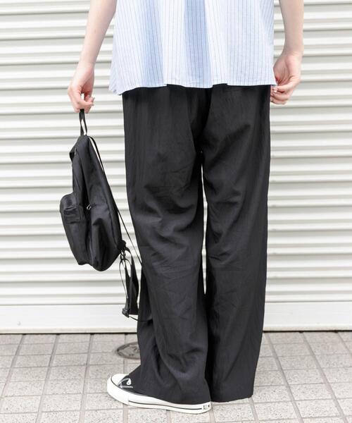 FORK&SPOON（フォークアンドスプーン）の「FORK&SPOON　レーヨンナイロンイージーパンツ（その他パンツ・レディース・ブラック/カーキ/キャメル・1/2）」の6枚目の写真