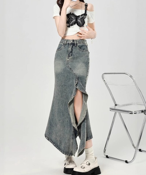 Dream garden(ドリームガーデン)の「フリルスリットロングデニムスカート(デニムスカート・レディース・ブルー・M/3XL/S/XS/2XL/XL/L)」の3枚目の写真
