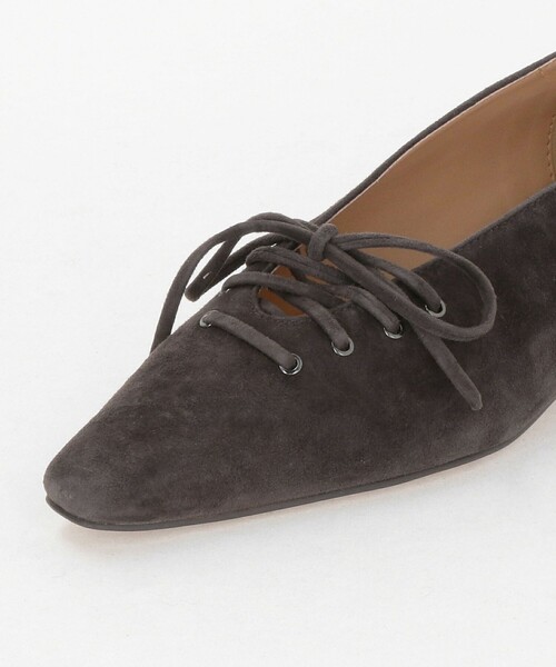 UNITED ARROWS(ユナイテッドアローズ)の「レースアップ フラットパンプス(パンプス・レディース・ダークブラウン/ブラック・38/36h/36/37/37h/35/35h)」の11枚目の写真