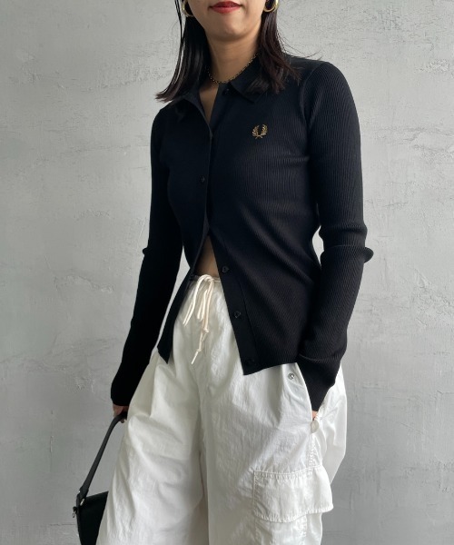 FRED PERRY（フレッドペリー）の「【VERY 1月号掲載】[FRED PERRY/フレッドペリー] 別注 ワンポイントロゴ刺繍 リブニットポロシャツ（ニット/セーター・レディース・ダークグレー/ブラック/キナリ・8/10）」の7枚目の写真