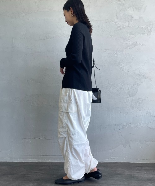 FRED PERRY（フレッドペリー）の「【VERY 1月号掲載】[FRED PERRY/フレッドペリー] 別注 ワンポイントロゴ刺繍 リブニットポロシャツ（ニット/セーター・レディース・ダークグレー/ブラック/キナリ・8/10）」の17枚目の写真