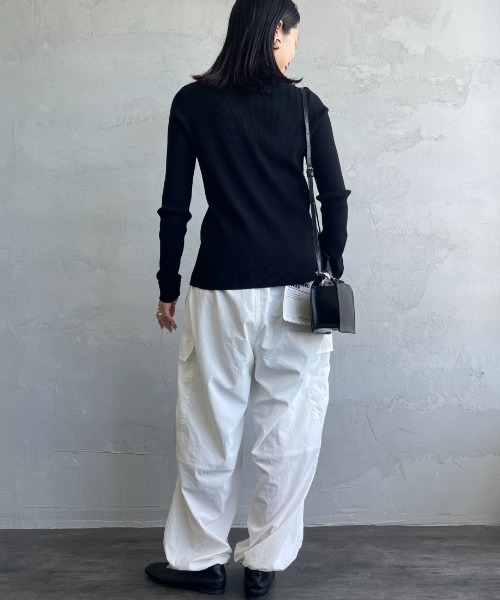 FRED PERRY（フレッドペリー）の「【VERY 1月号掲載】[FRED PERRY/フレッドペリー] 別注 ワンポイントロゴ刺繍 リブニットポロシャツ（ニット/セーター・レディース・ダークグレー/ブラック/キナリ・8/10）」の18枚目の写真