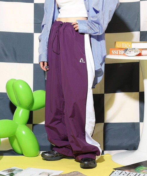 NERDY(ノルディ)の「ピンホイールラインウーブンパンツ(スウェットパンツ・レディース・パープル/ブラック/ブルー・L/S/M)」の15枚目の写真