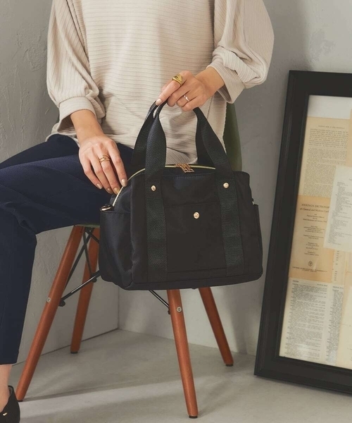 a.v.v（アーヴェヴェ）の「【2WAY】10ポケットバッグ（ショルダーバッグ・レディース・ブラック/ベージュ/ゴールド・38）」の18枚目の写真