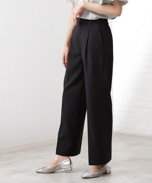 THE SHOP TK （ザ ショップ ティーケー ）の「【美脚見え】タックワイドパンツ【セットアップ可】（その他パンツ・レディース・ダークブラウン/チャコールグレー/ベージュ/ネイビー/ブラック・10/11/12/13/14）」の10枚目の写真