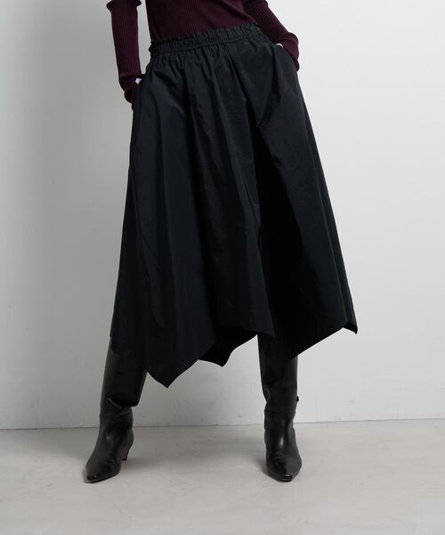LANVIN en Bleu（ランバンオンブルー）の「アシンメトリーヘムスカート（スカート・レディース・チャコールグレー/ブラック・38/36）」の2枚目の写真