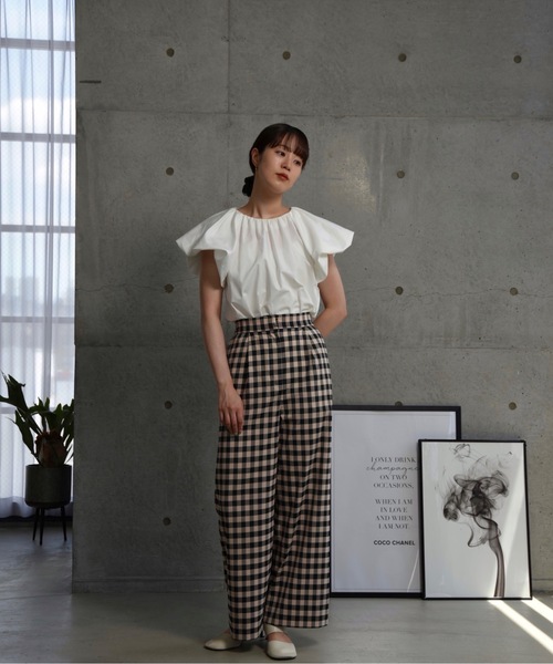 I_am(アイアム)の「gingham check straight tuck pants / ギンガムチェックストレートタックパンツ(その他パンツ・レディース・ベージュ/ホワイト・X-SMALL/SMALL)」の13枚目の写真