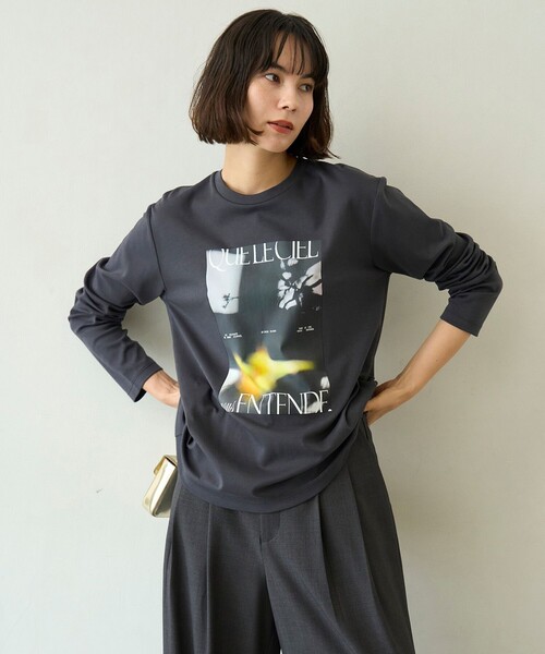 UNFILO(アンフィーロ)の「コットンスムース グラフィック ロンT(Tシャツ/カットソー・レディース・グレー系/ホワイト系/ホワイト系1/ホワイト系2/グレー系2/グレー系1・X-LARGE)」の5枚目の写真