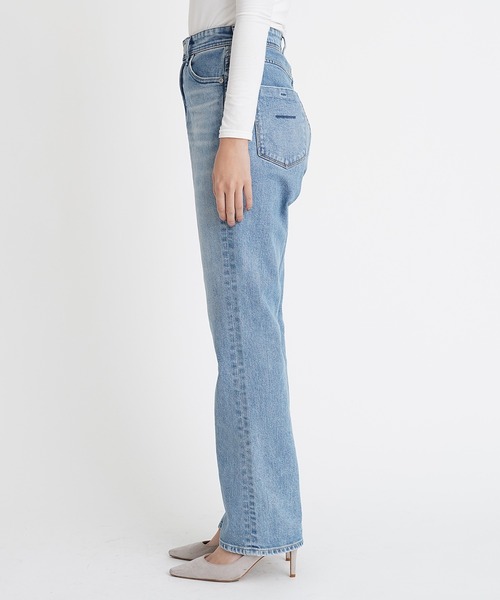YANUK(ヤヌーク)の「ストレート "LOUISE"(デニムパンツ・レディース・サックスブルー・21inch/22inch/23inch/24inch/25inch/26inch/27inch)」の5枚目の写真