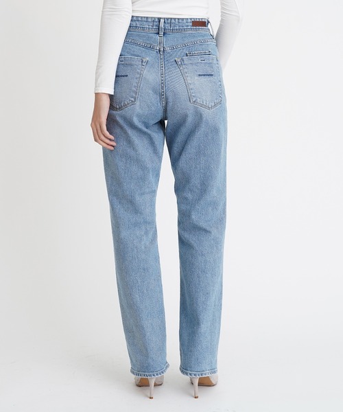 YANUK(ヤヌーク)の「ストレート "LOUISE"(デニムパンツ・レディース・サックスブルー・21inch/22inch/23inch/24inch/25inch/26inch/27inch)」の6枚目の写真