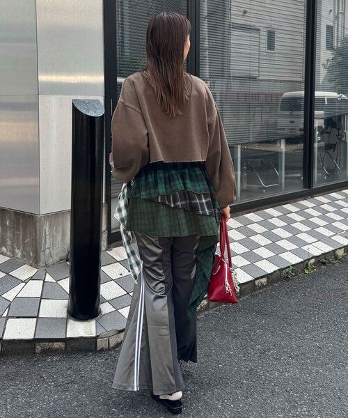 CIAOPANIC（チャオパニック）の「異素材切替トラックフレアパンツ（その他パンツ・レディース・ネイビー/レッド/グレー・SMALL/MEDIUM）」の7枚目の写真