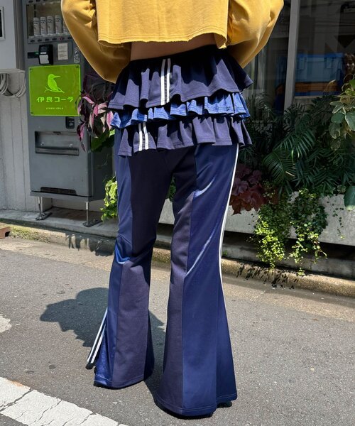 CIAOPANIC（チャオパニック）の「異素材切替トラックフレアパンツ（その他パンツ・レディース・ネイビー/レッド/グレー・SMALL/MEDIUM）」の17枚目の写真