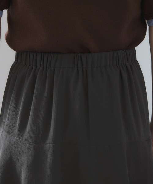 VIS（ビス）の「花柄アソート楊柳ティアードスカート（スカート・レディース・チャコールグレー/ピンク系その他2/ブラウン系その他2・FREE）」の8枚目の写真