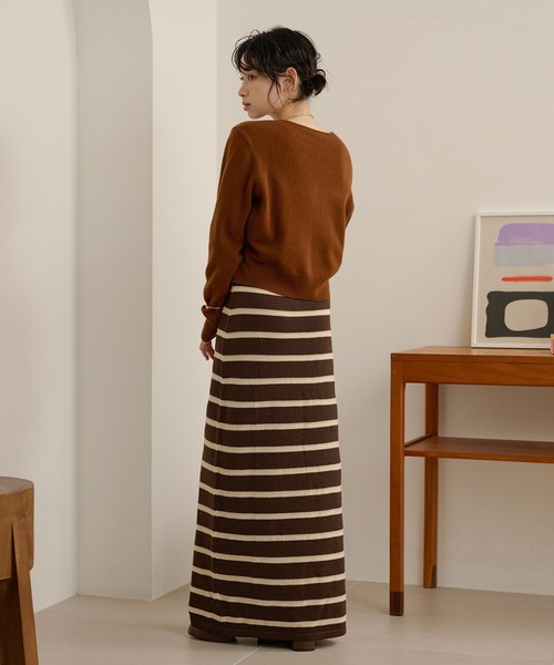 LAULEN(ローレン)の「wool v neck short knit cardigan /ウールVネックショートニットカーディガン(カーディガン/ボレロ・レディース・アイボリー/チャコールグレー/テラコッタ・FREE)」の11枚目の写真