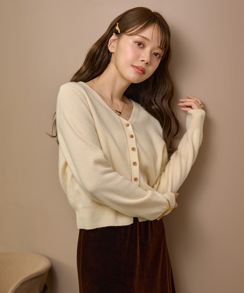 LAULEN(ローレン)の「wool v neck short knit cardigan /ウールVネックショートニットカーディガン(カーディガン/ボレロ・レディース・アイボリー/チャコールグレー/テラコッタ・FREE)」の22枚目の写真