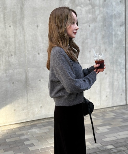 LAULEN(ローレン)の「wool v neck short knit cardigan /ウールVネックショートニットカーディガン(カーディガン/ボレロ・レディース・アイボリー/チャコールグレー/テラコッタ・FREE)」の16枚目の写真