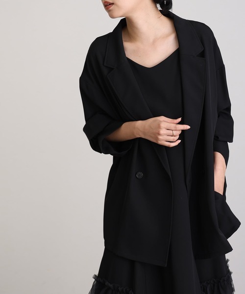 atlo(アトロ)の「ミモレ丈&袖あり フォーマル チュール フリル ジャケット Aライン 2点セット セレモニー 結婚式 二次会 パーティー ドレス オケージョンドレス お呼ばれ 同窓会 成人式 (ドレス・レディース・チャコール/グレイッシュベージュ/ブラック・M)」の4枚目の写真