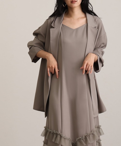 atlo(アトロ)の「ミモレ丈&袖あり フォーマル チュール フリル ジャケット Aライン 2点セット セレモニー 結婚式 二次会 パーティー ドレス オケージョンドレス お呼ばれ 同窓会 成人式 (ドレス・レディース・チャコール/グレイッシュベージュ/ブラック・M)」の14枚目の写真