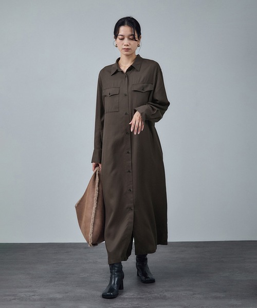 SALON adam et rope'(サロン アダム エ ロペ)の「セルロースウォッシャブルシャツワンピース(ワンピース・レディース・ベージュ系その他/チャコールグレー・FREE)」の3枚目の写真