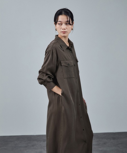 SALON adam et rope'(サロン アダム エ ロペ)の「セルロースウォッシャブルシャツワンピース(ワンピース・レディース・ベージュ系その他/チャコールグレー・FREE)」の22枚目の写真