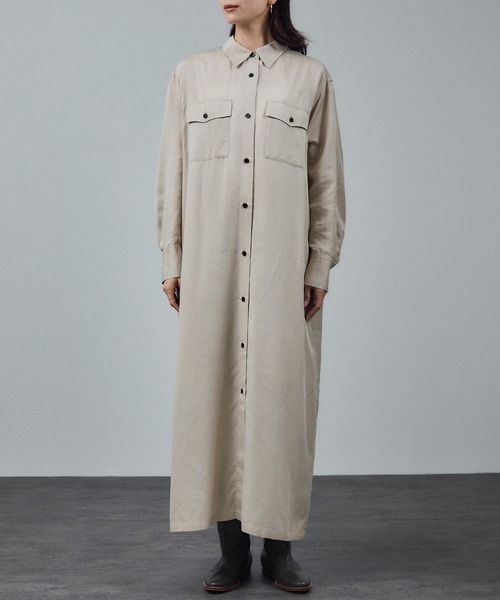 SALON adam et rope'(サロン アダム エ ロペ)の「セルロースウォッシャブルシャツワンピース(ワンピース・レディース・ベージュ系その他/チャコールグレー・FREE)」の13枚目の写真