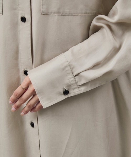 SALON adam et rope'(サロン アダム エ ロペ)の「セルロースウォッシャブルシャツワンピース(ワンピース・レディース・ベージュ系その他/チャコールグレー・FREE)」の17枚目の写真