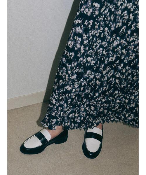 Lugnoncure（ルノンキュール）の「コインローファー《2025autumn catalog item》（その他シューズ・レディース・オフホワイト/ブラック/ブラウン・M/L）」の5枚目の写真