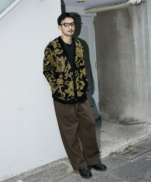 FREAK'S STORE(フリークスストア)の「フラワー総柄 モール糸 ニットカーディガン/リラックスフィット(カーディガン/ボレロ・メンズ・グレー/ブラック/ベージュ/ワインレッド・LARGE/MEDIUM)」の21枚目の写真