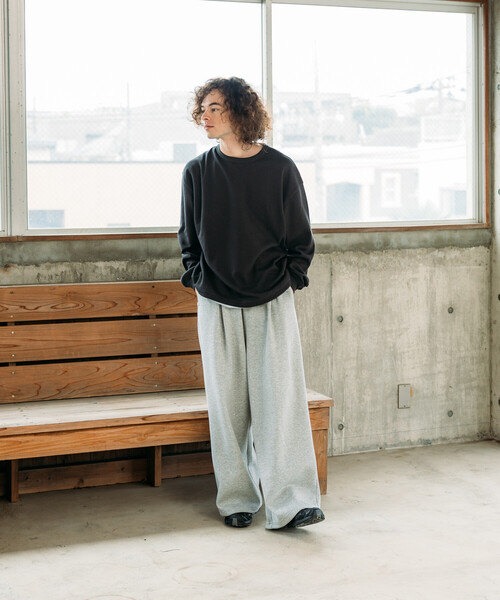 限定展開 ワイドシルエット ボンディング スウェットパンツ