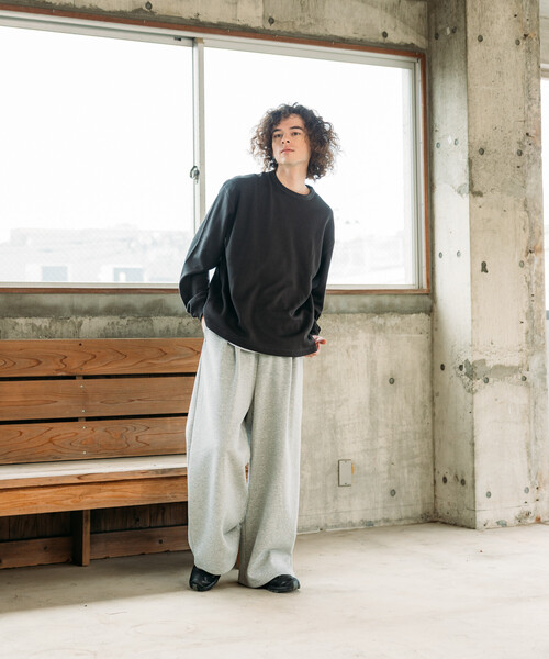 限定展開 ワイドシルエット ボンディング スウェットパンツ