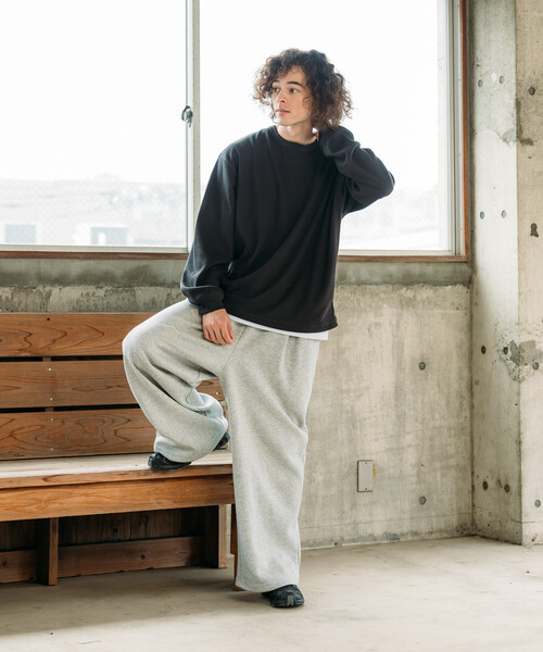 FREAK'S STORE（フリークスストア）の「限定展開 ワイドシルエット ボンディング スウェットパンツ（スウェットパンツ・メンズ・ブラック/チャコールグレー/グレー・SMALL/MEDIUM/LARGE）」の13枚目の写真